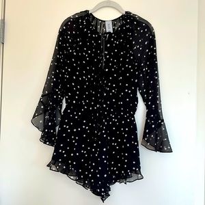 Planet Blue Blue Life Kisa Romper in Black Polka Dot